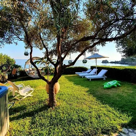Corfu Beachfront House 13